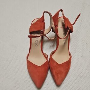 Sole Society Women's Coral Suede Heels.  New No Box. Never Used.